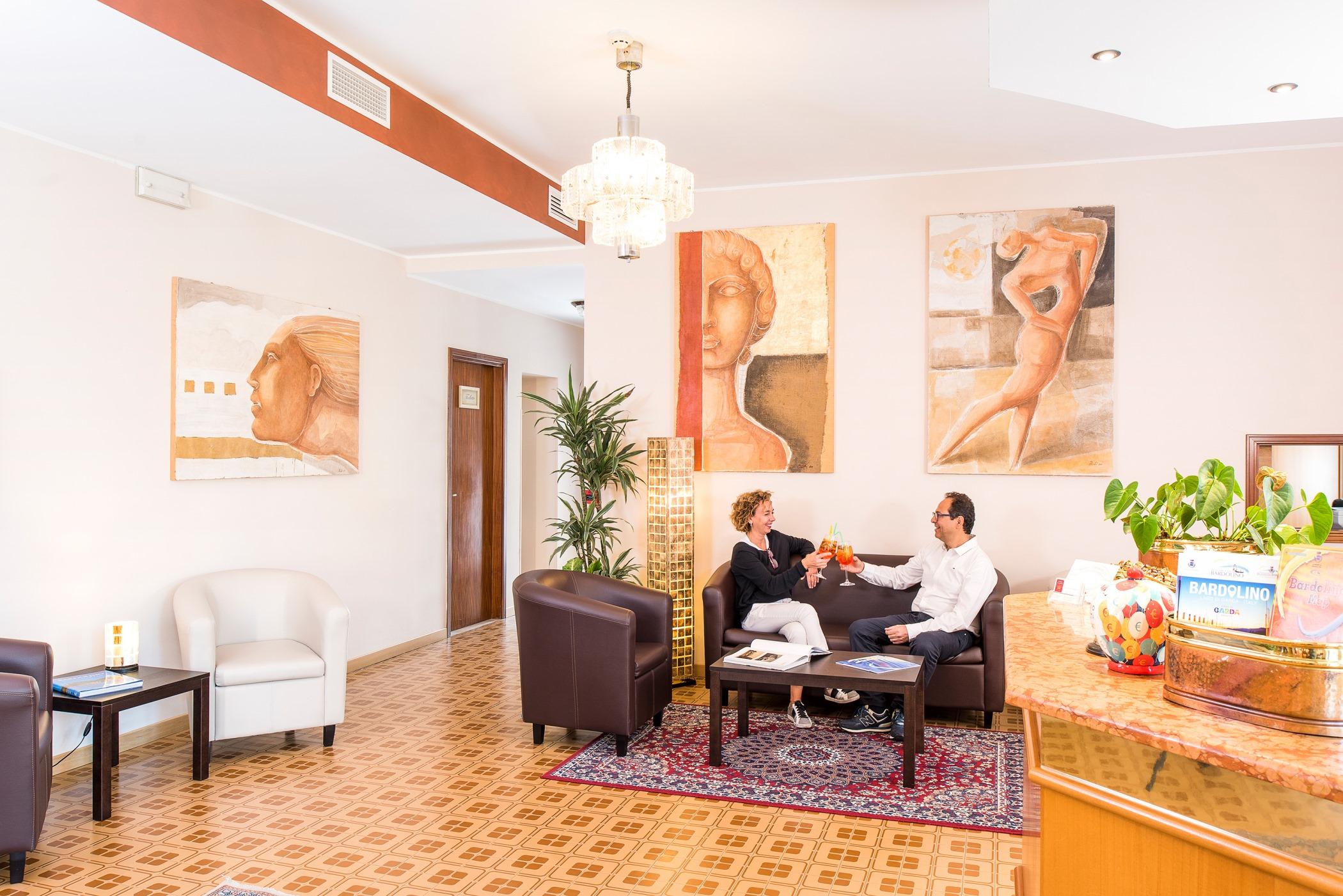 Hotel Taormina バルドリーノ エクステリア 写真
