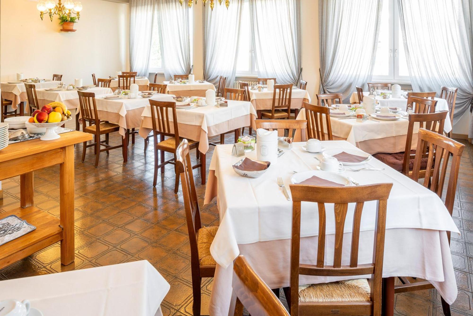 Hotel Taormina バルドリーノ エクステリア 写真