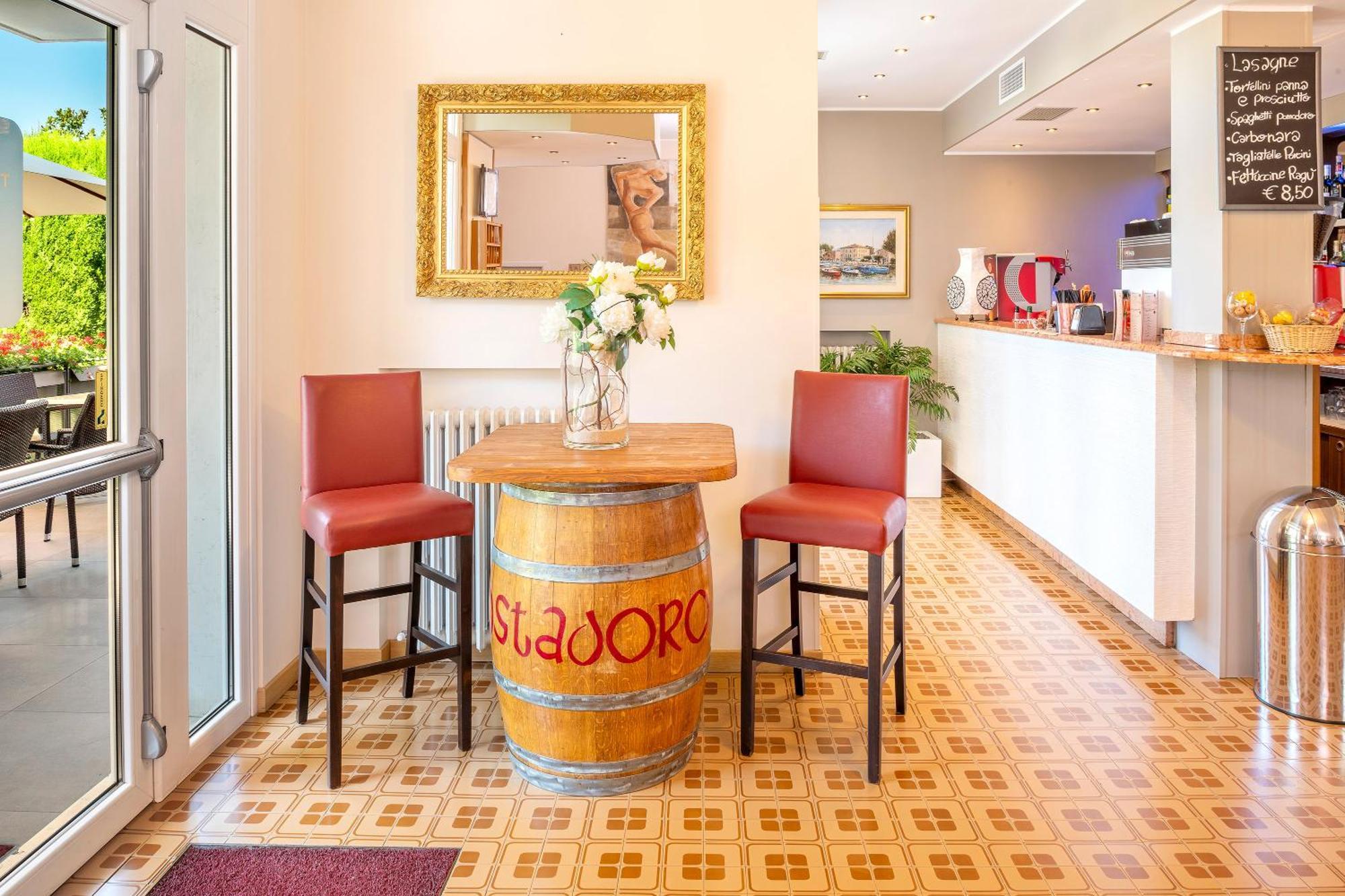 Hotel Taormina バルドリーノ エクステリア 写真