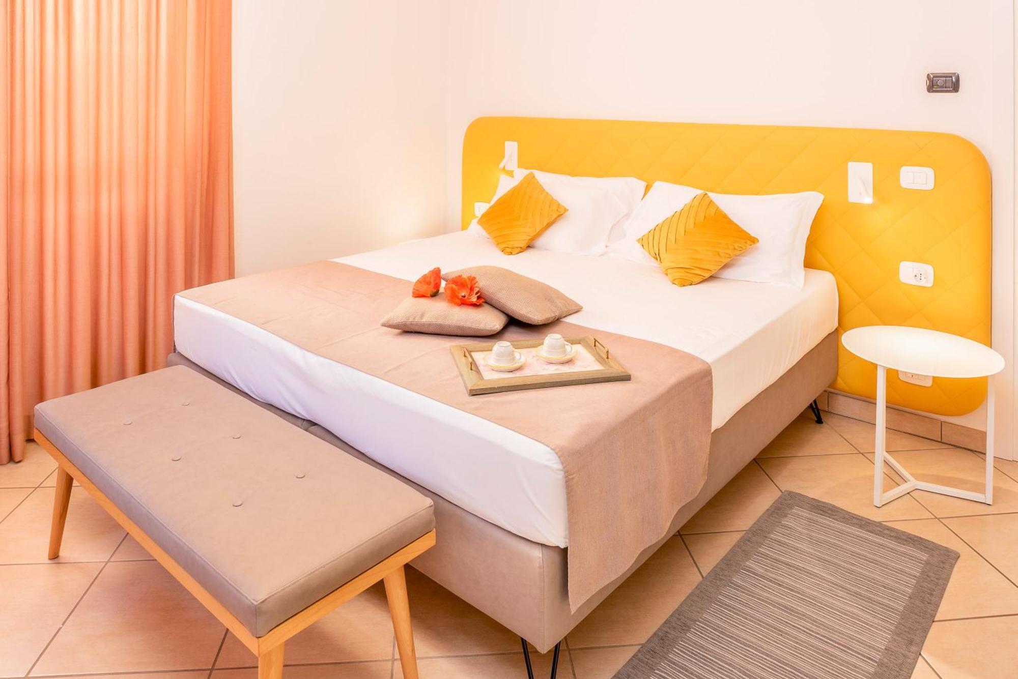 Hotel Taormina バルドリーノ エクステリア 写真