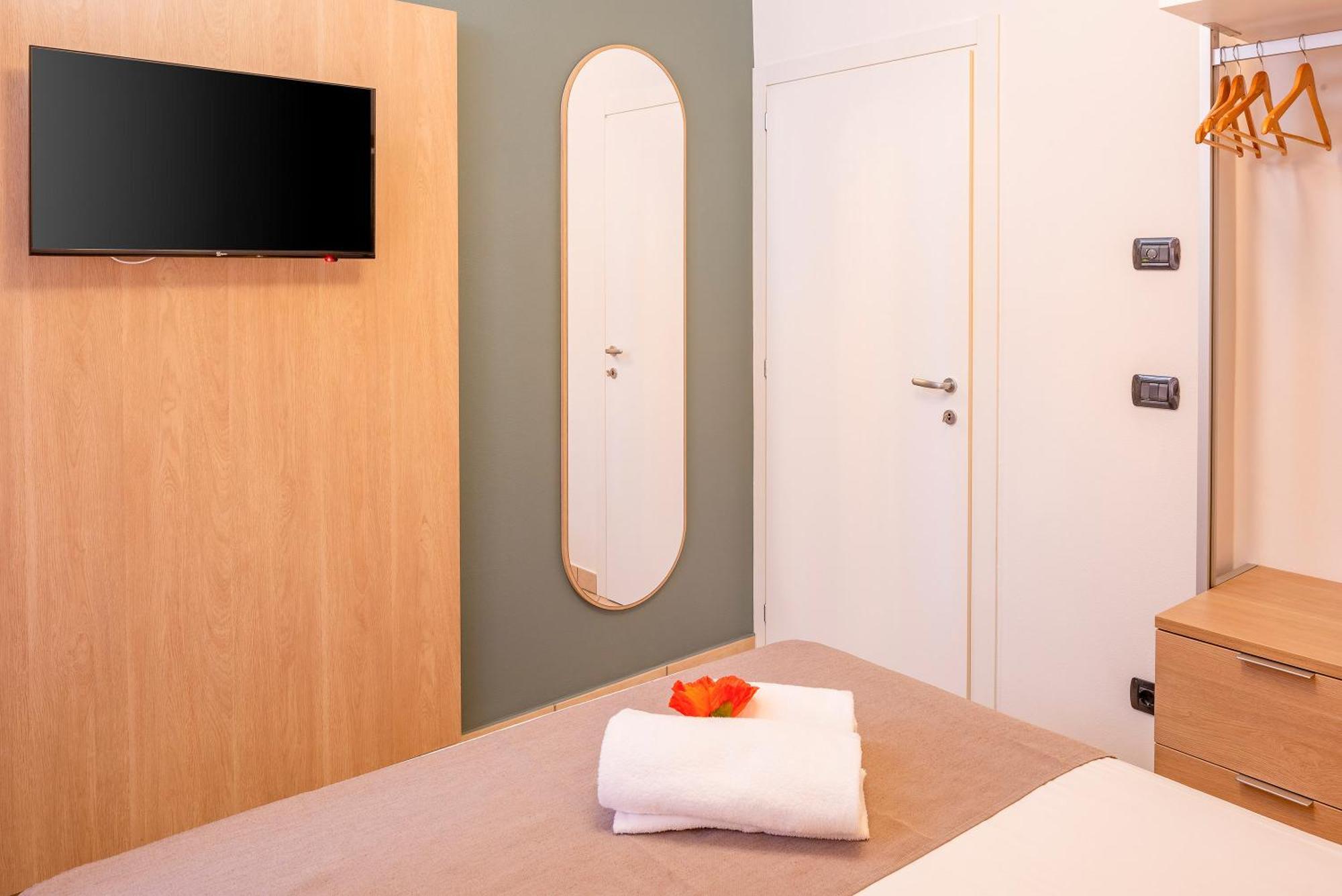 Hotel Taormina バルドリーノ エクステリア 写真