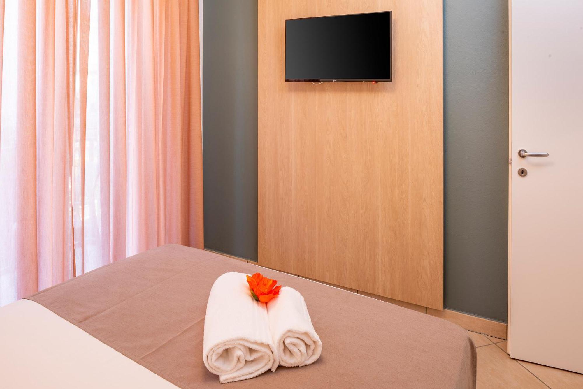 Hotel Taormina バルドリーノ エクステリア 写真