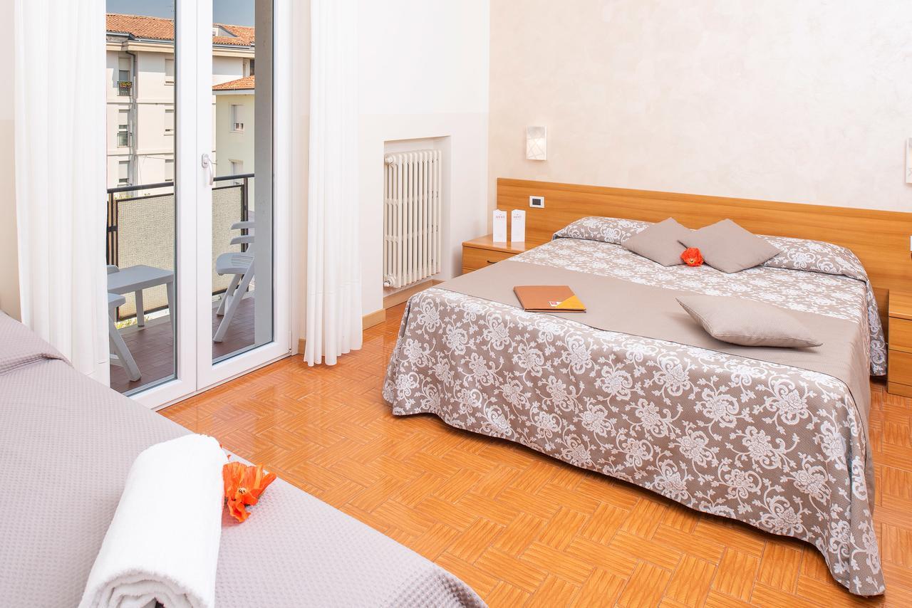Hotel Taormina バルドリーノ エクステリア 写真