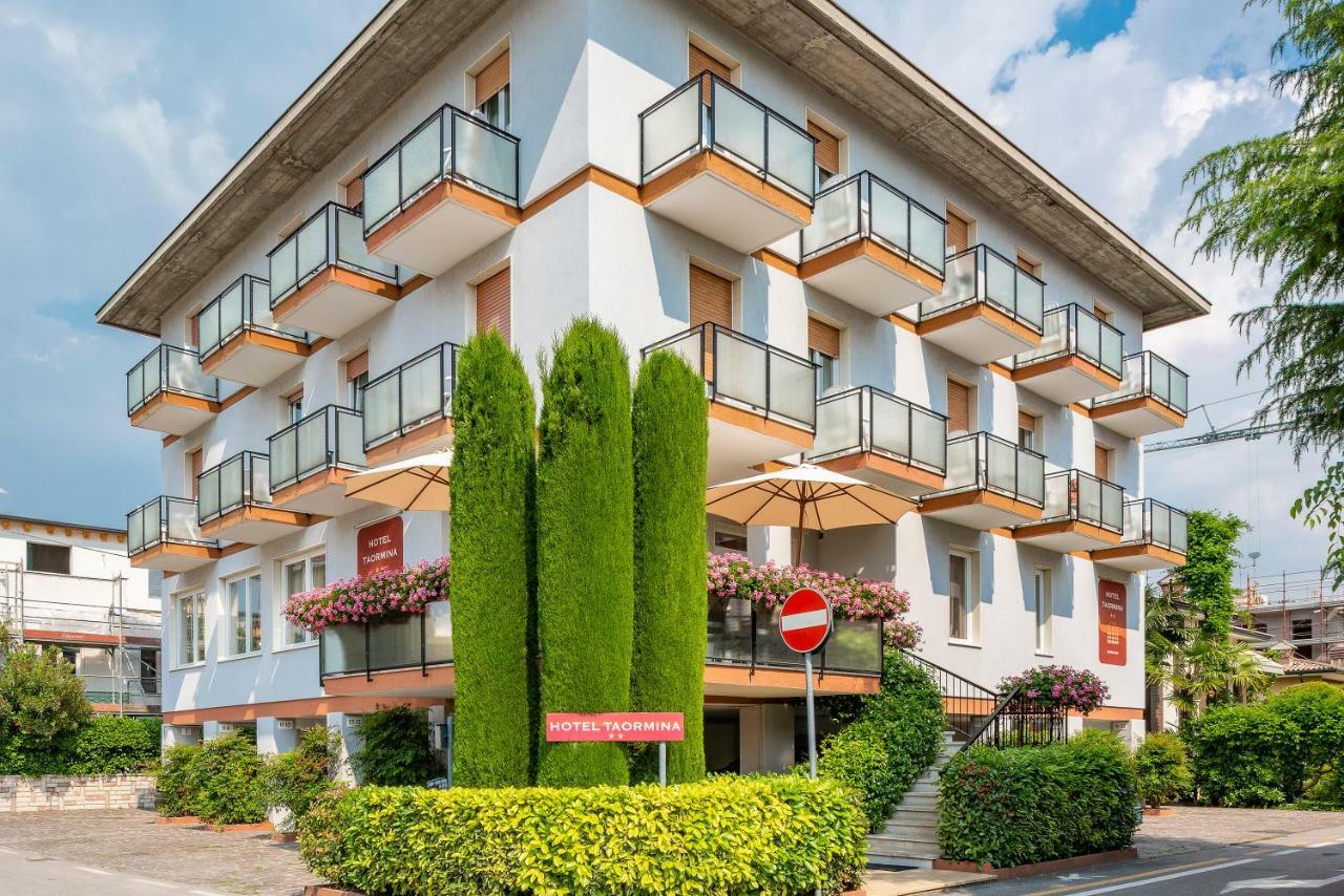 Hotel Taormina バルドリーノ エクステリア 写真