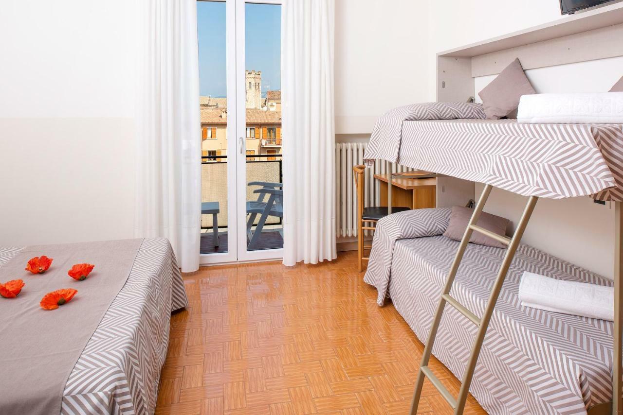 Hotel Taormina バルドリーノ エクステリア 写真