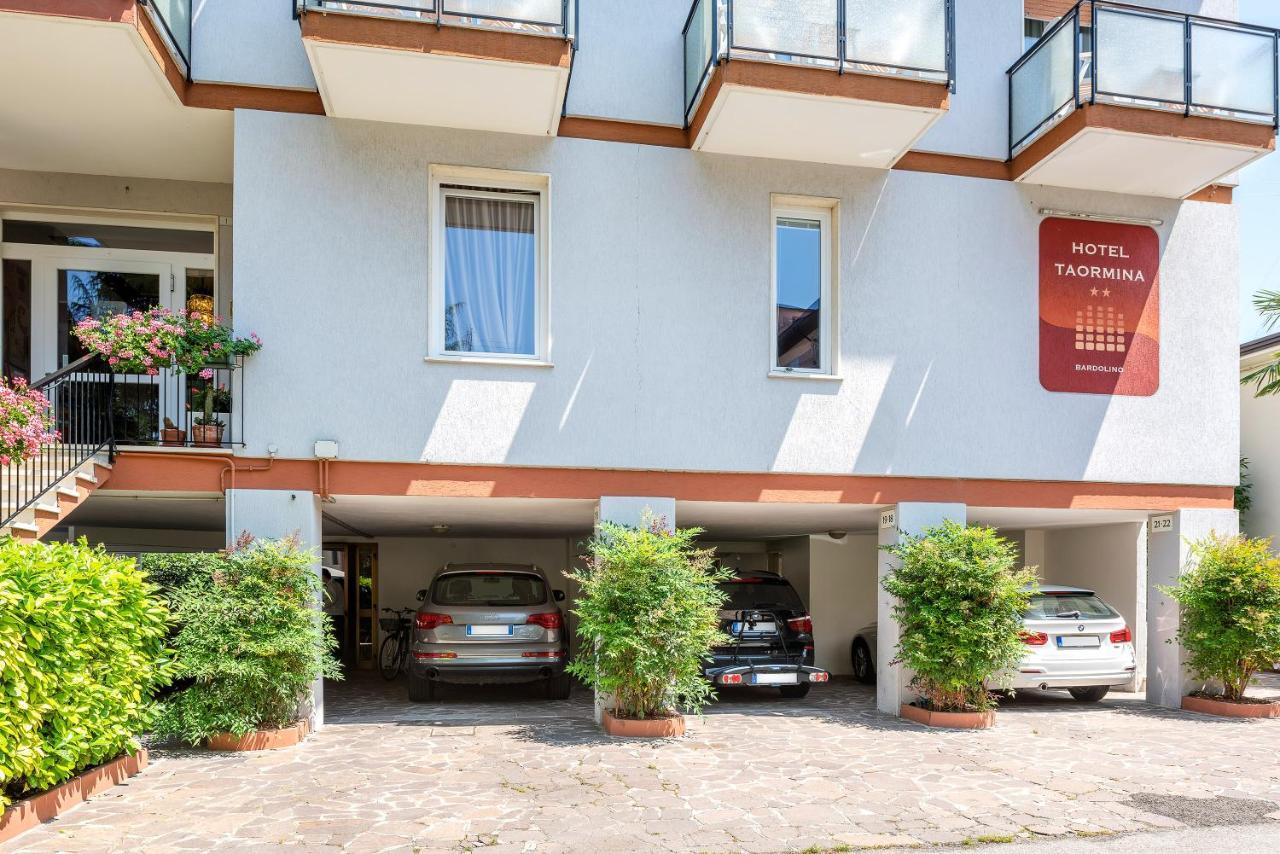 Hotel Taormina バルドリーノ エクステリア 写真