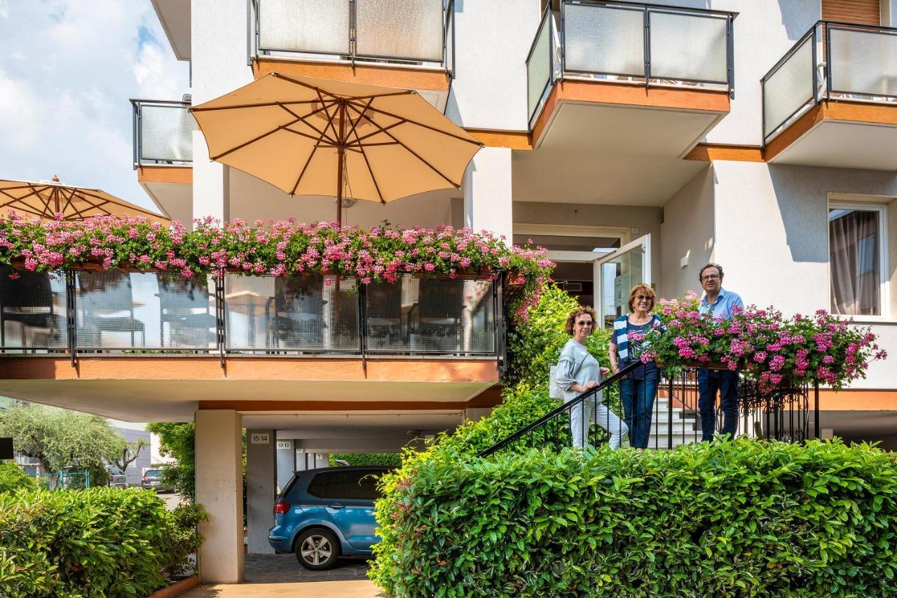 Hotel Taormina バルドリーノ エクステリア 写真